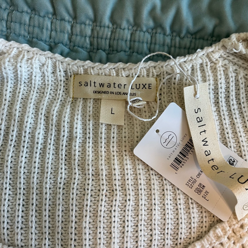 saltwater LUXE V-Neck White Sweater - Picture 3 of 4